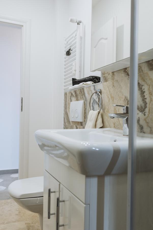 Luxury City Centre Apartment Bucareste Exterior foto